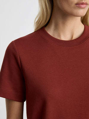 Dark Red|Amelia is 5'11" and wearing a size S