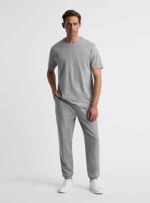 Grey Marl|Good Earth Cotton® Sweatpants for men – Sustainable Cotton Sweatpants|Broed is 185 cm and wearing a size L