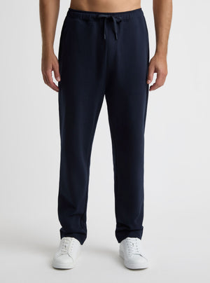Navy|Broed is 185 cm and wearing a size L
