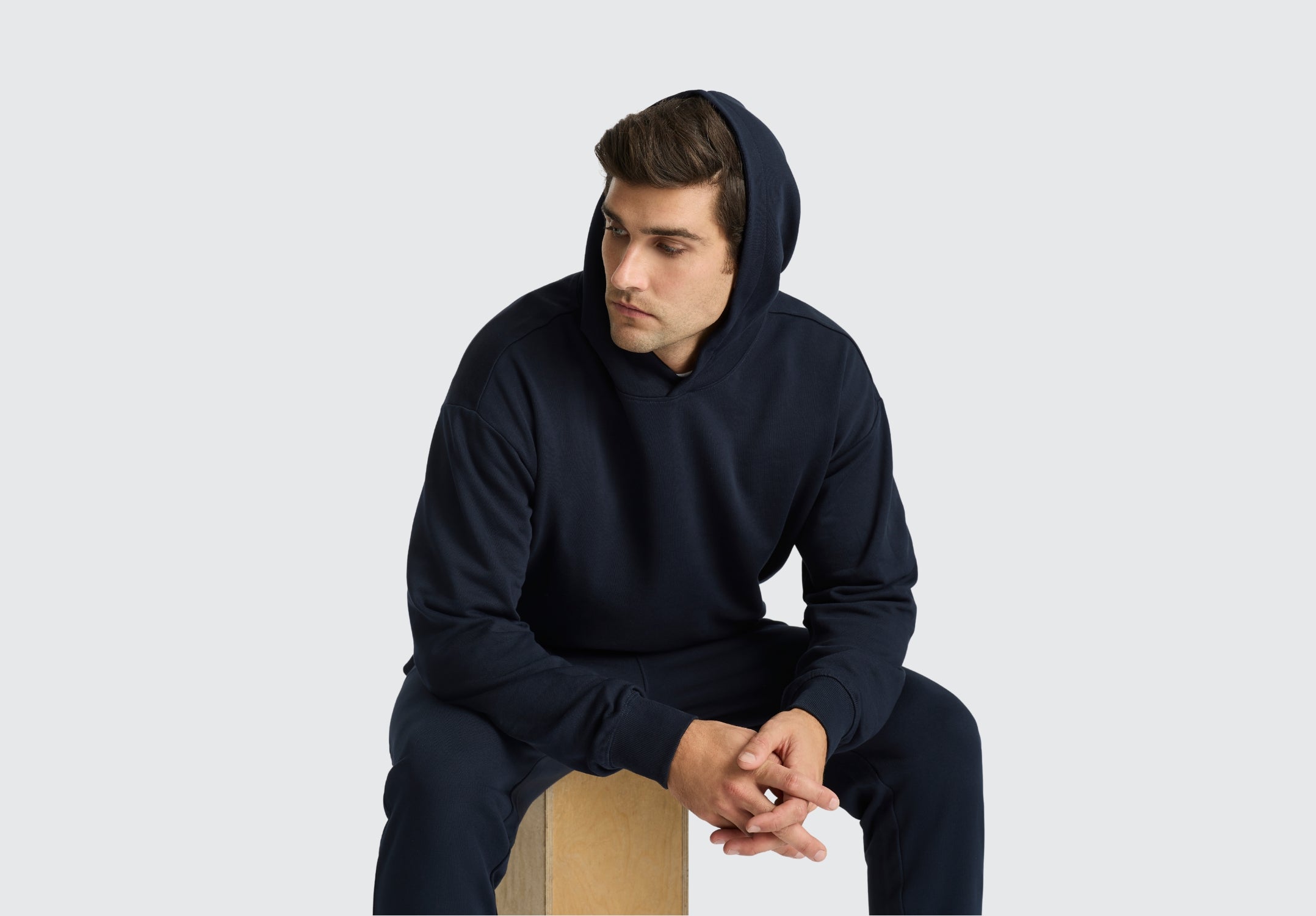 <div class="metafield-rich_text_field"><p>The<br />
Hoodie — Clean</p></div>