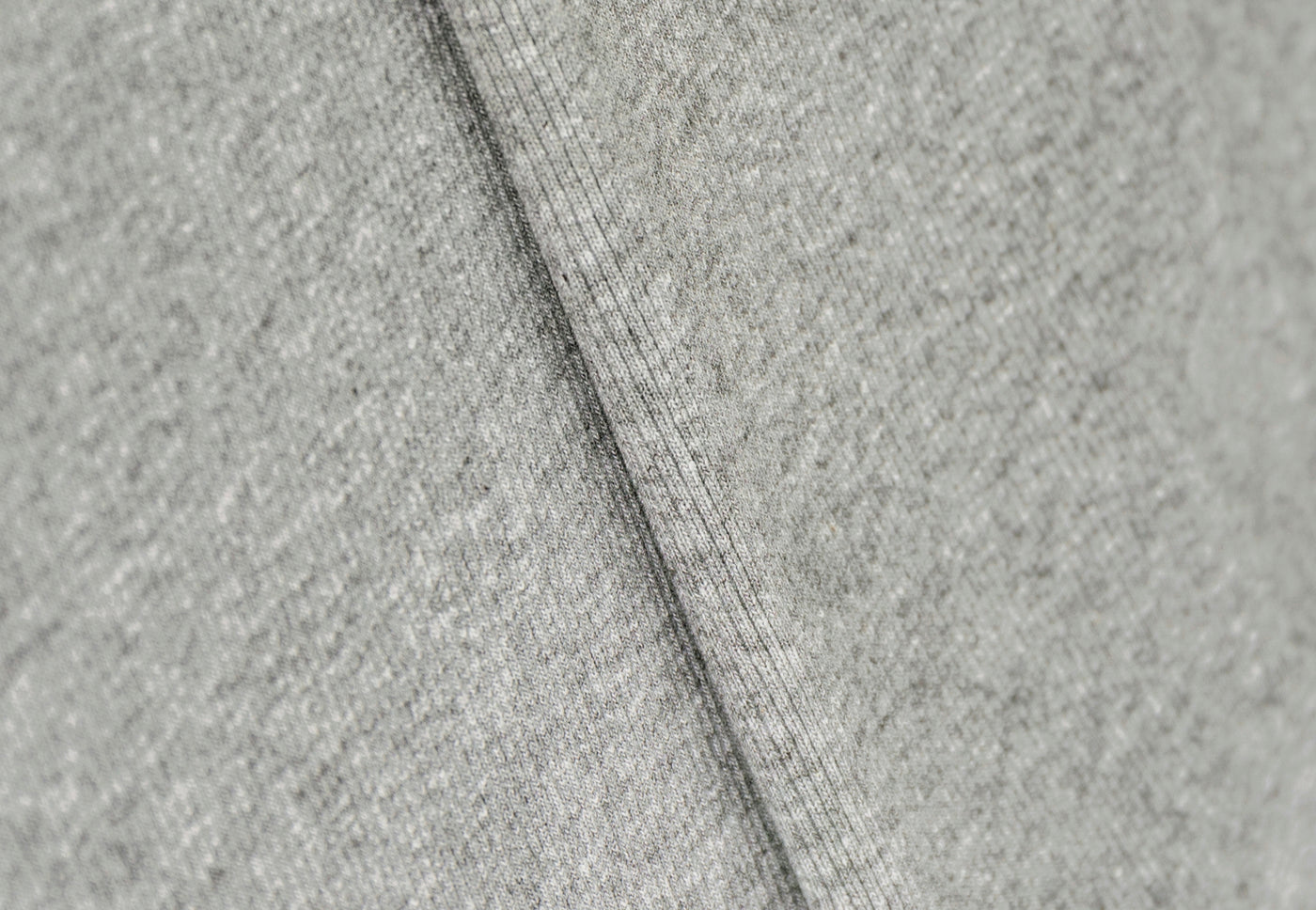 <div class="metafield-rich_text_field"><p>Grown sustainably in Australia, traceable from field to finished garment — a cotton that moves with you as much as it lasts for you.</p></div>
