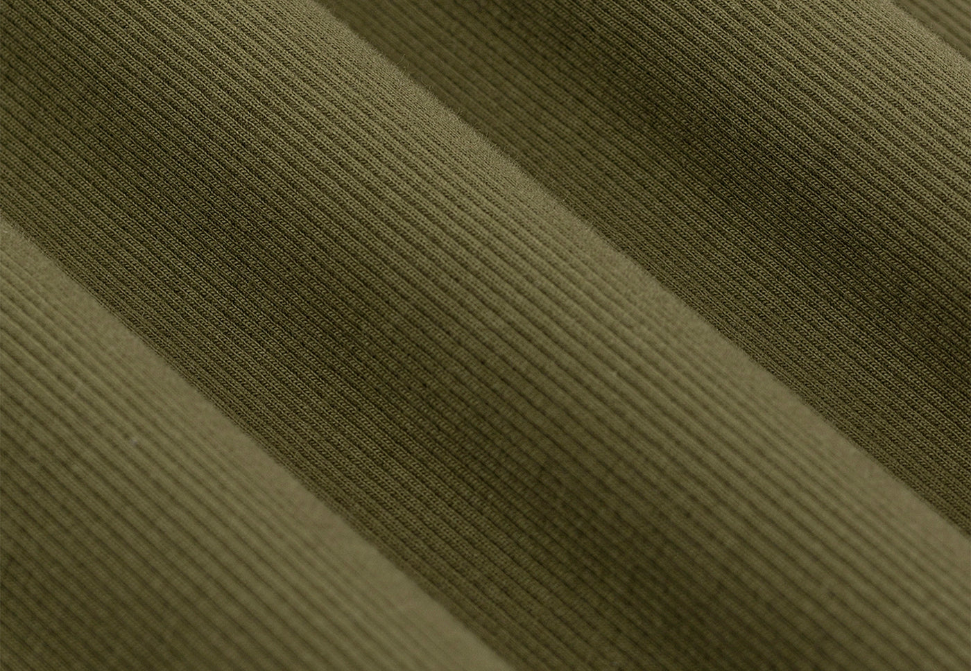 <div class="metafield-rich_text_field"><p>Grown sustainably in Australia, traceable from field to finished garment — a cotton that moves with you as much as it lasts for you.</p></div>