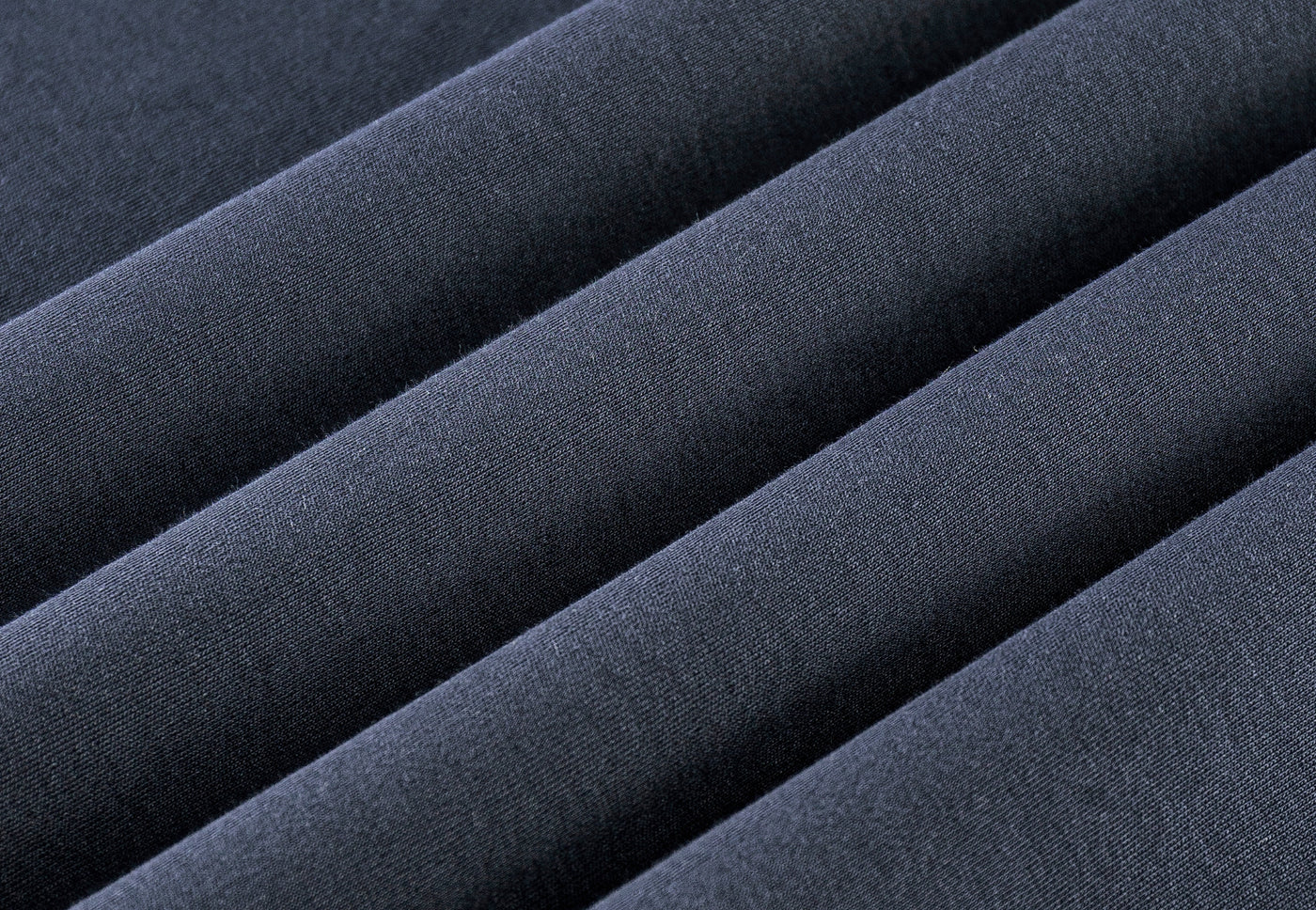 <div class="metafield-rich_text_field"><p>Grown sustainably in Australia, traceable from field to finished garment — a cotton that's as considered as it is comfortable.</p></div>