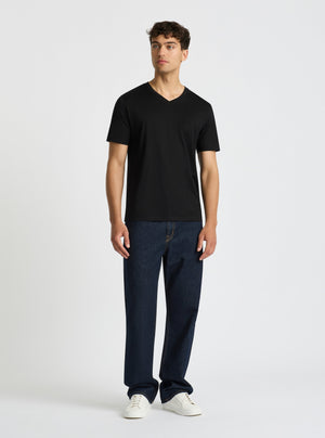 Black|Supima® Mercerised V-neck Tee for men – premium soft cotton t-shirt|Evans is 188 cm and wearing a size M