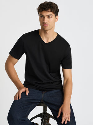 Black|Supima® Mercerised V-neck Tee for men – premium soft cotton t-shirt|Evans is 188 cm and wearing a size M
