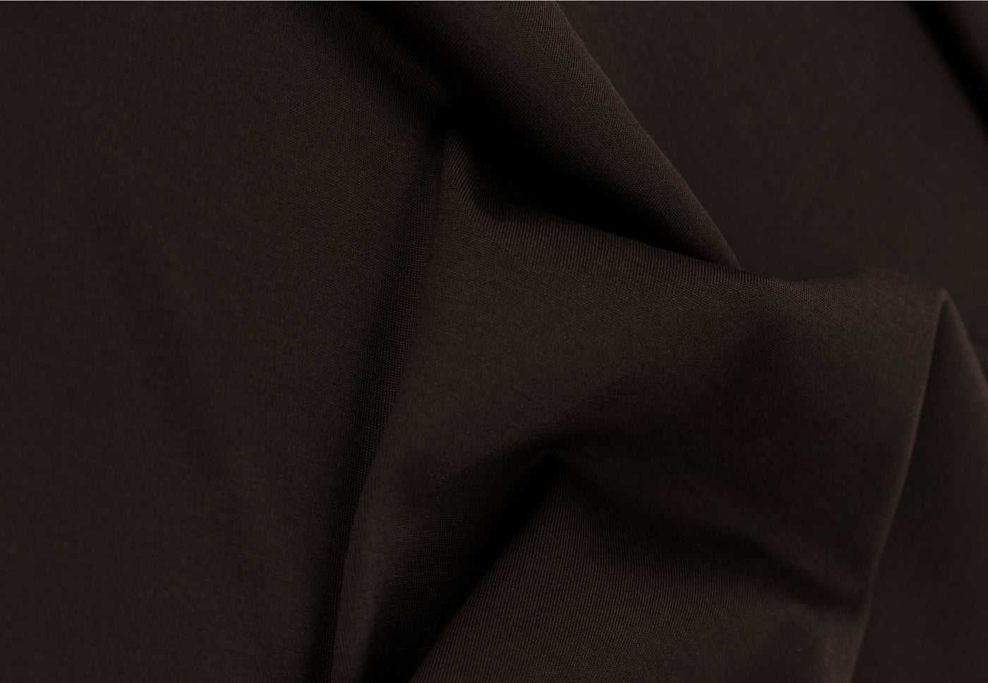 <div class="metafield-rich_text_field"><p>The world's finest cotton — grown in the USA, with a mercerised finish that gives it a silk-like sheen and a drape unlike any tee you've worn before.</p></div>