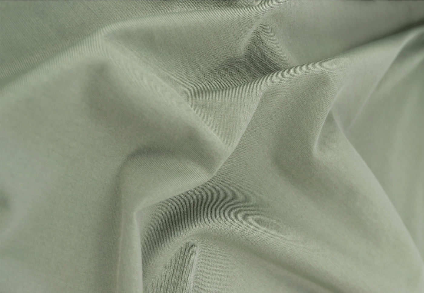 <div class="metafield-rich_text_field"><p>The world's finest cotton — grown in the USA, with a mercerised finish that gives it a silk-like sheen and a drape unlike any tee you've worn before.</p></div>