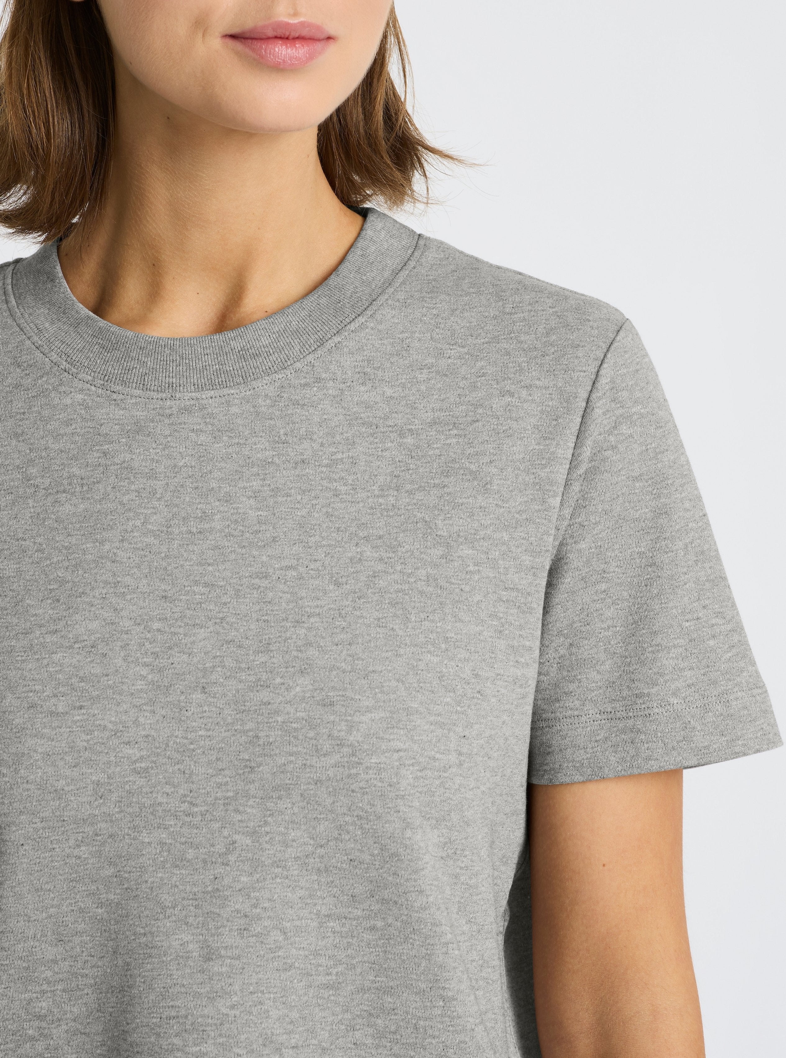 Grey Marl|Stas is 5'10" and wearing a size S