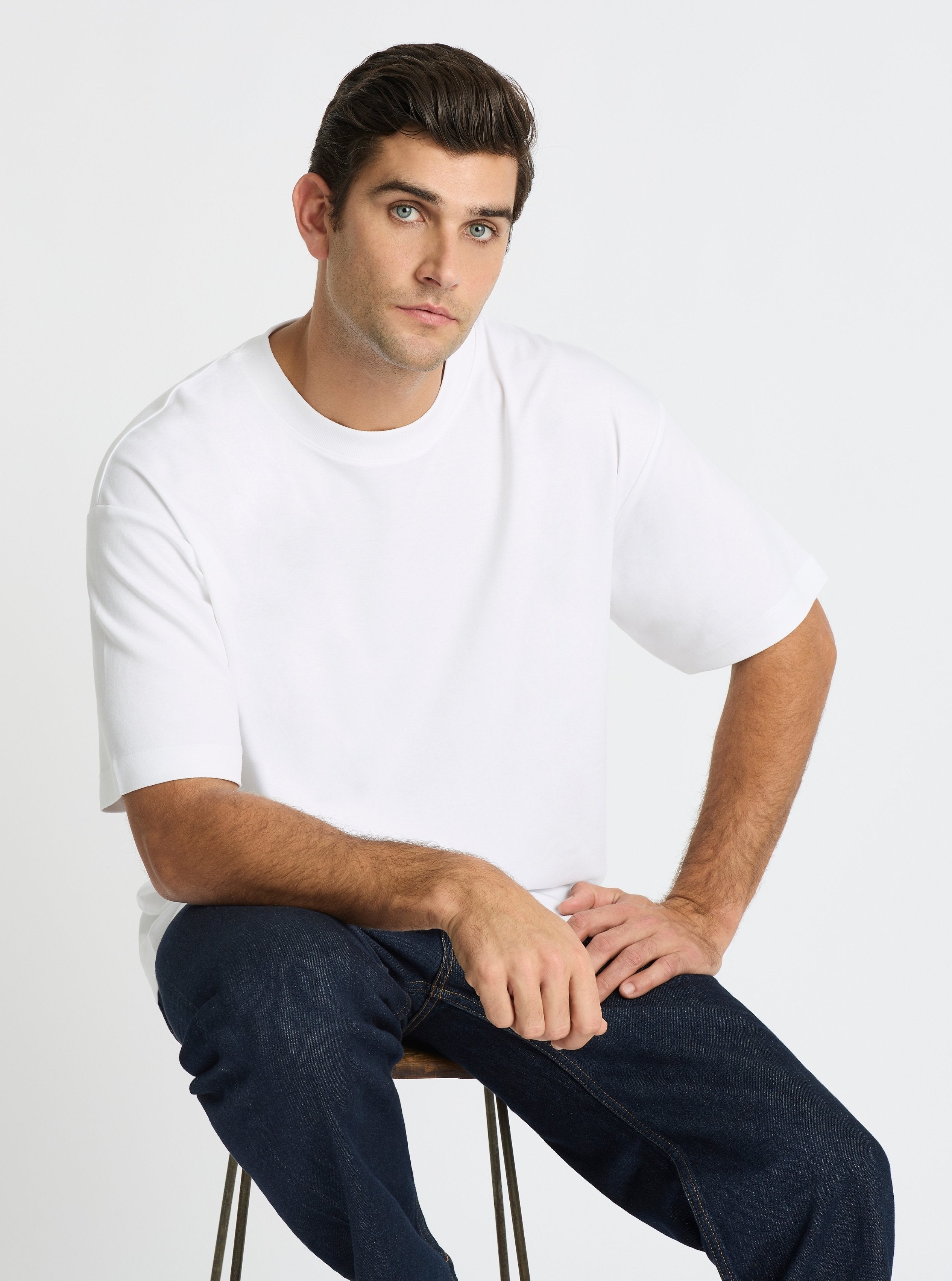 White|Jack is 6’2” and wearing a size L