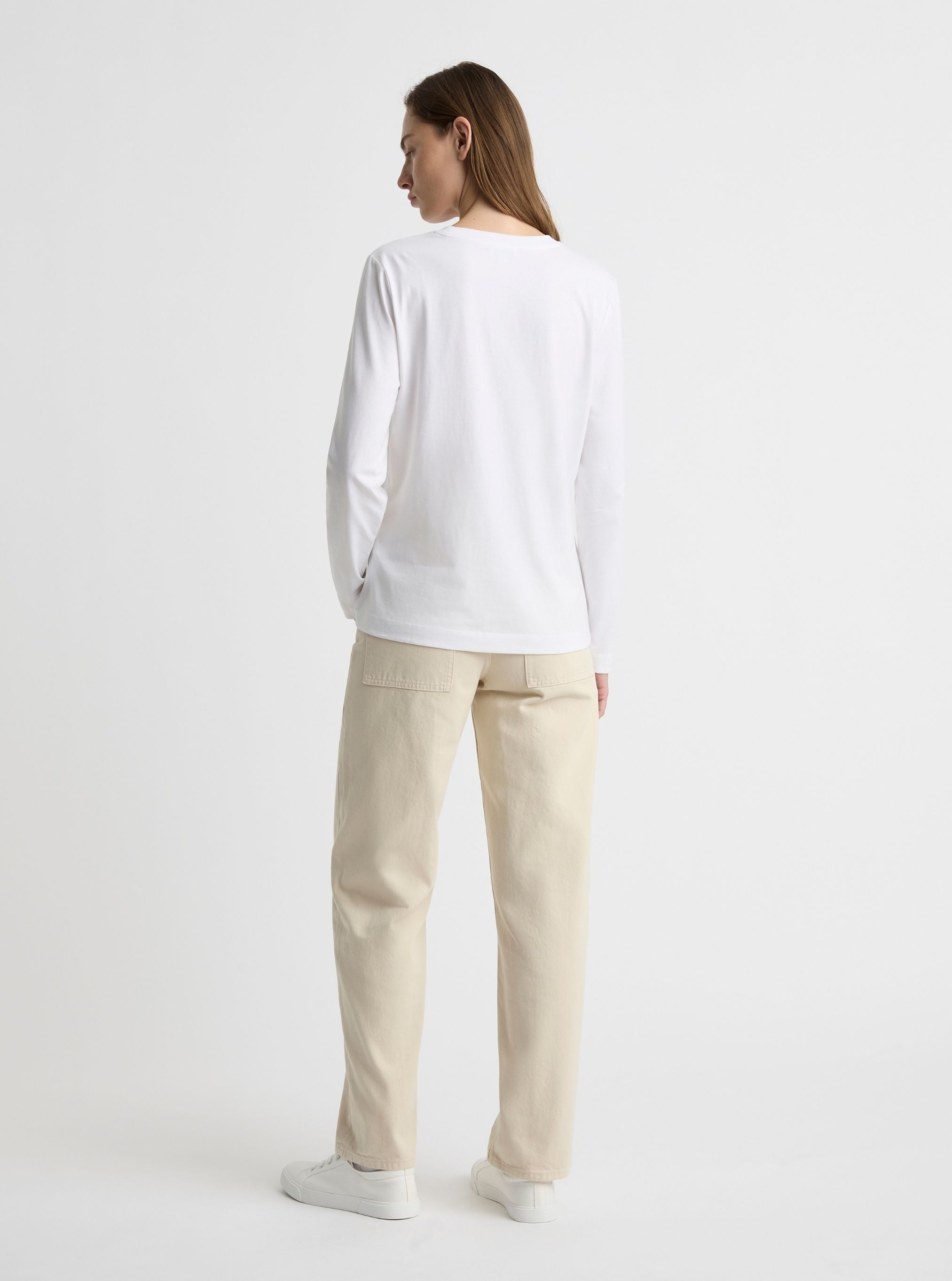 White|Good Earth Cotton® Long Sleeve Tee – Sustainable Cotton T-shirt|Zenya is 5'10" and wearing a size S
