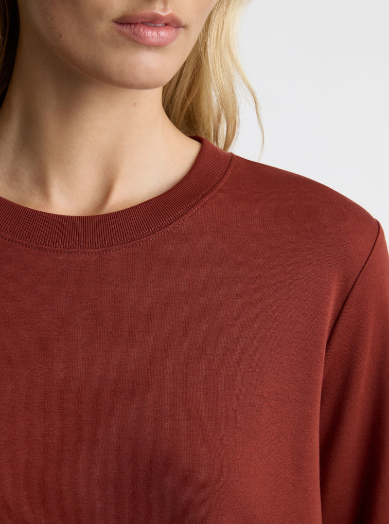 Dark Red|Amelia is 5'11" and wearing a size S