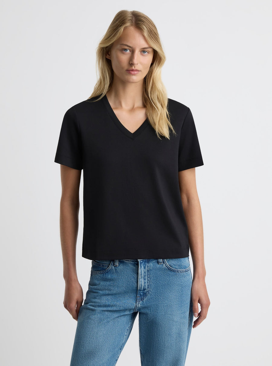 Black|Amelia is 5'11" and wearing a size S