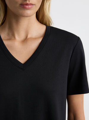Black|Amelia is 5'11" and wearing a size S
