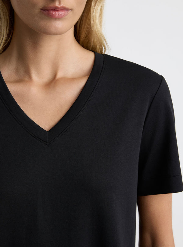 Black|Amelia is 5'11" and wearing a size S