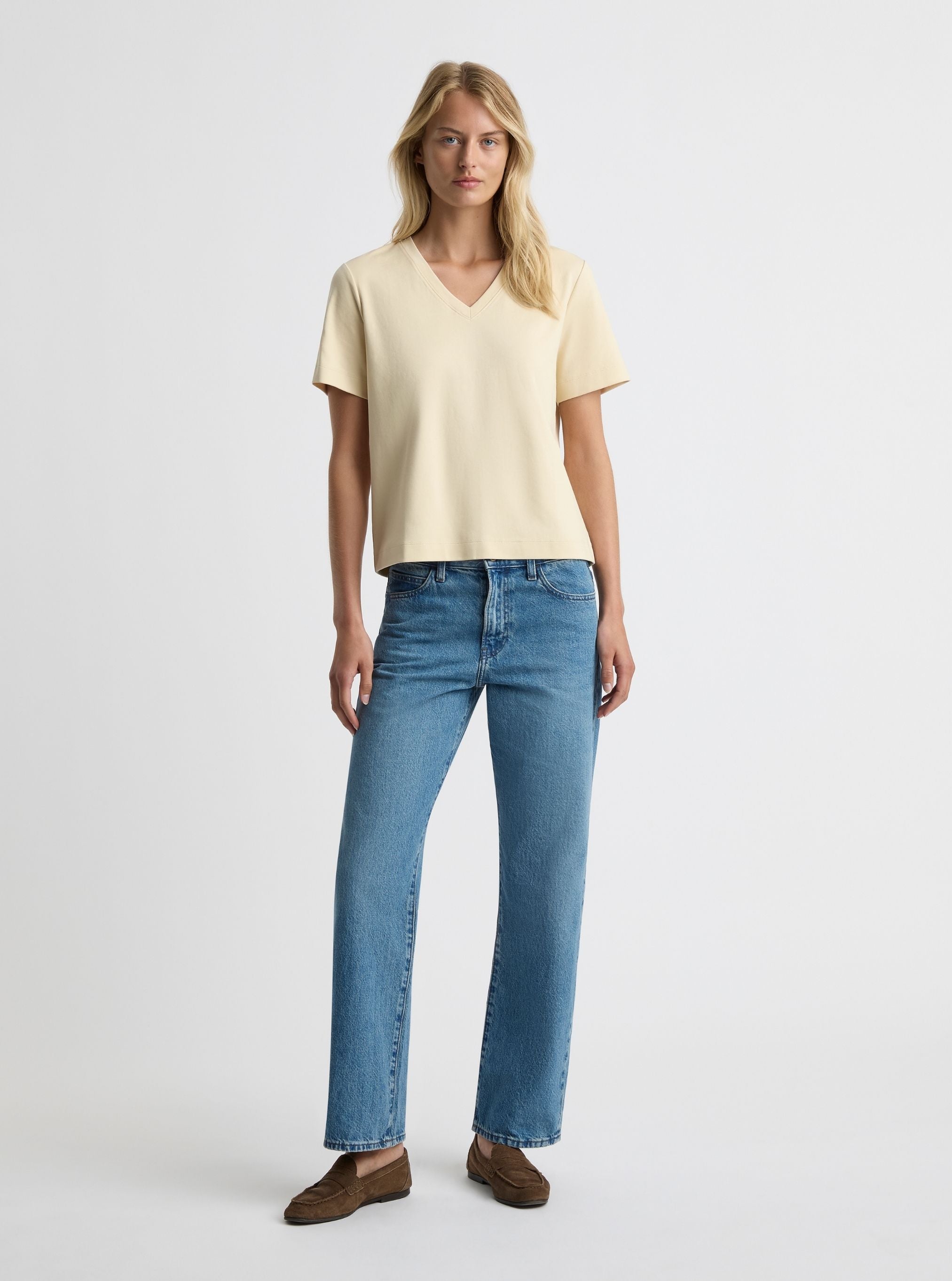 Sand|Amelia is 5'11" and wearing a size S