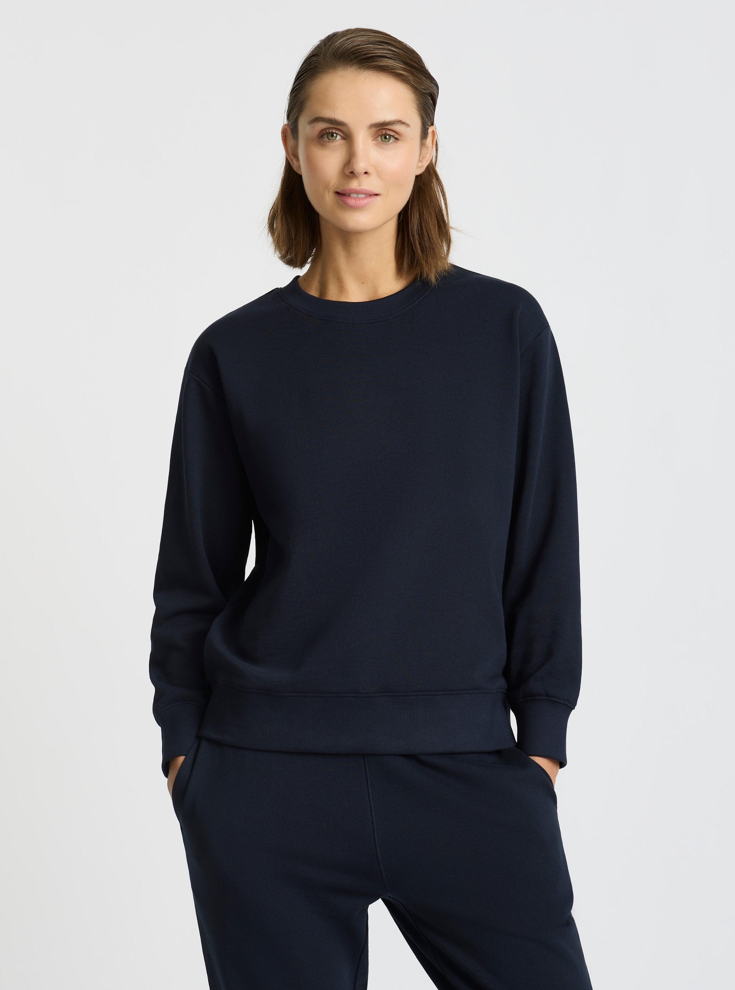 Navy|Stas is 5'10" and wearing a size S