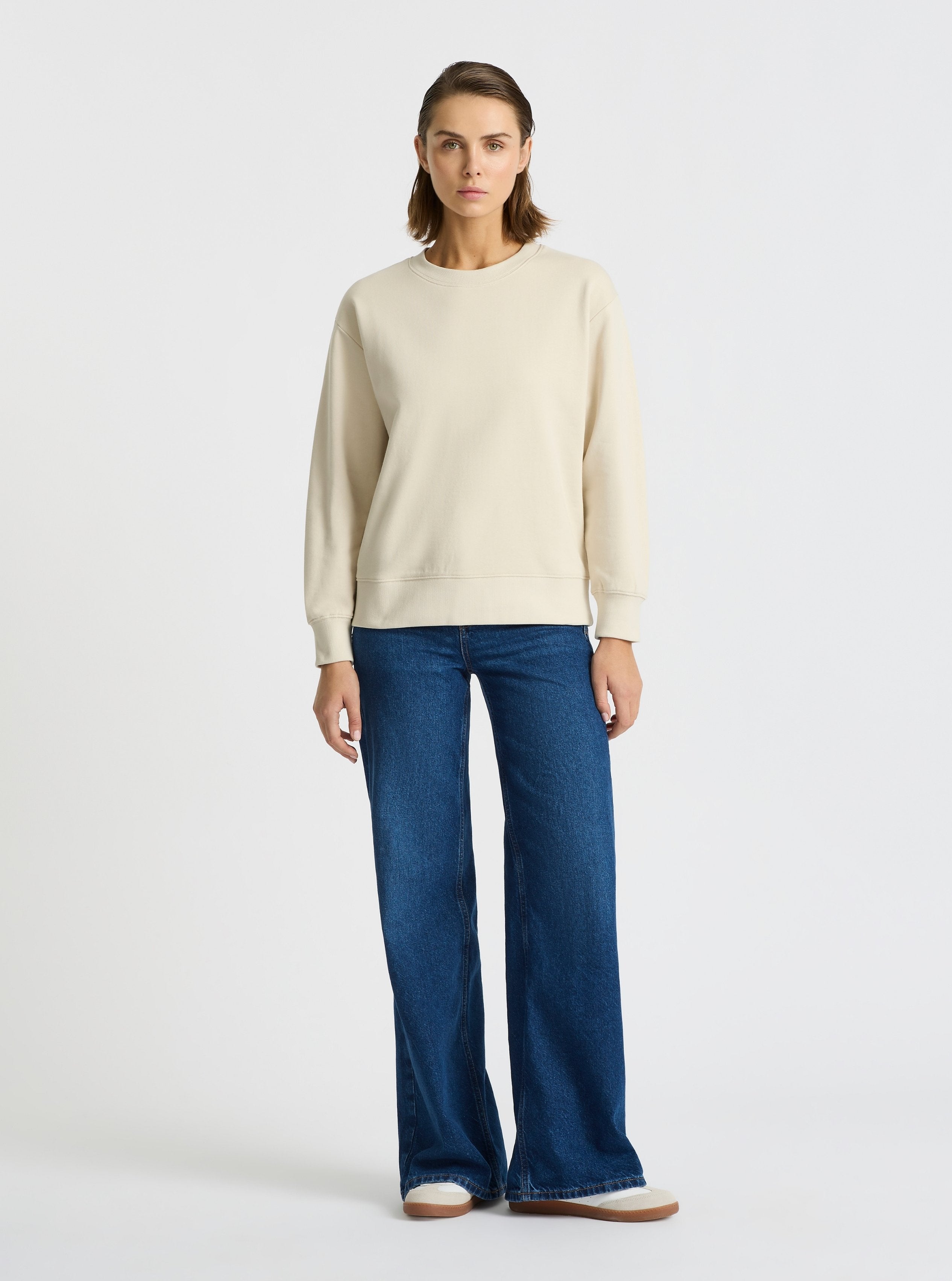 Ecru|Stas is 5'10" and wearing a size S
