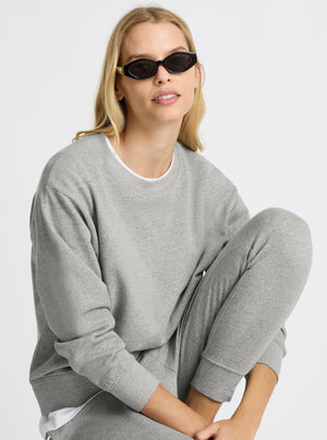 Grey Marl|Karolina is 5'10" and wearing a size S