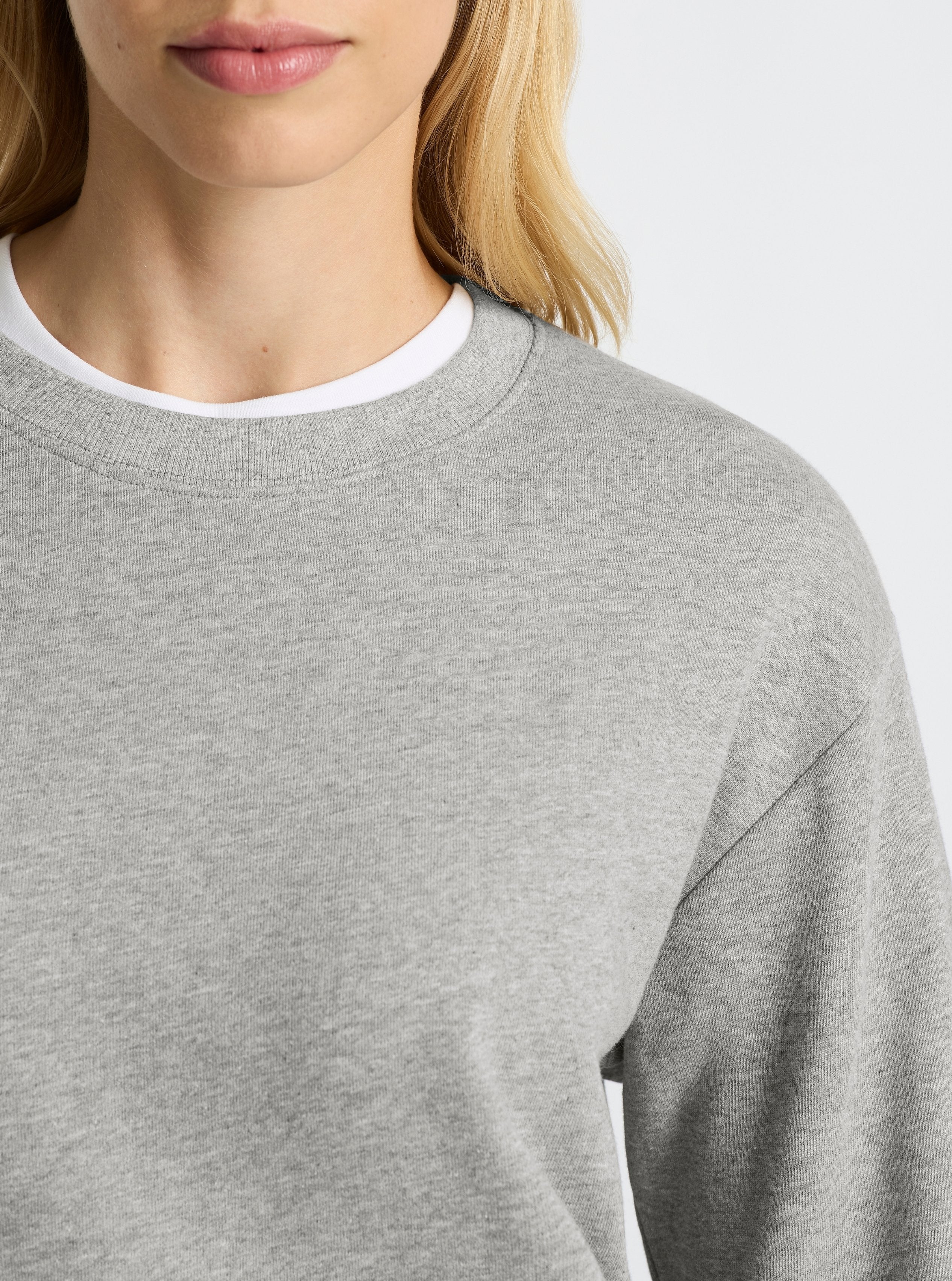 Grey Marl|Karolina is 5'10" and wearing a size S