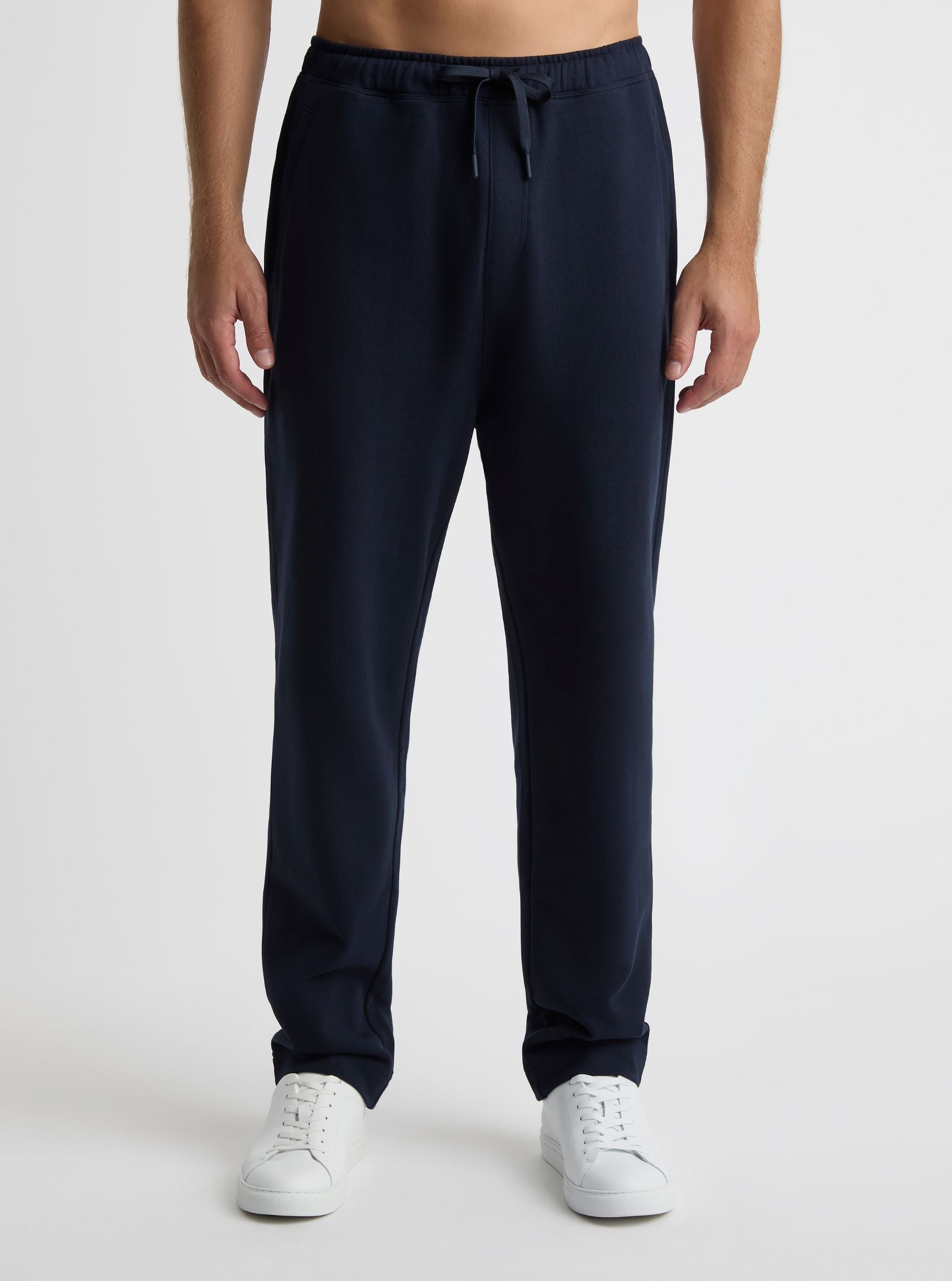 Navy|Broed is 6'1" and wearing a size L