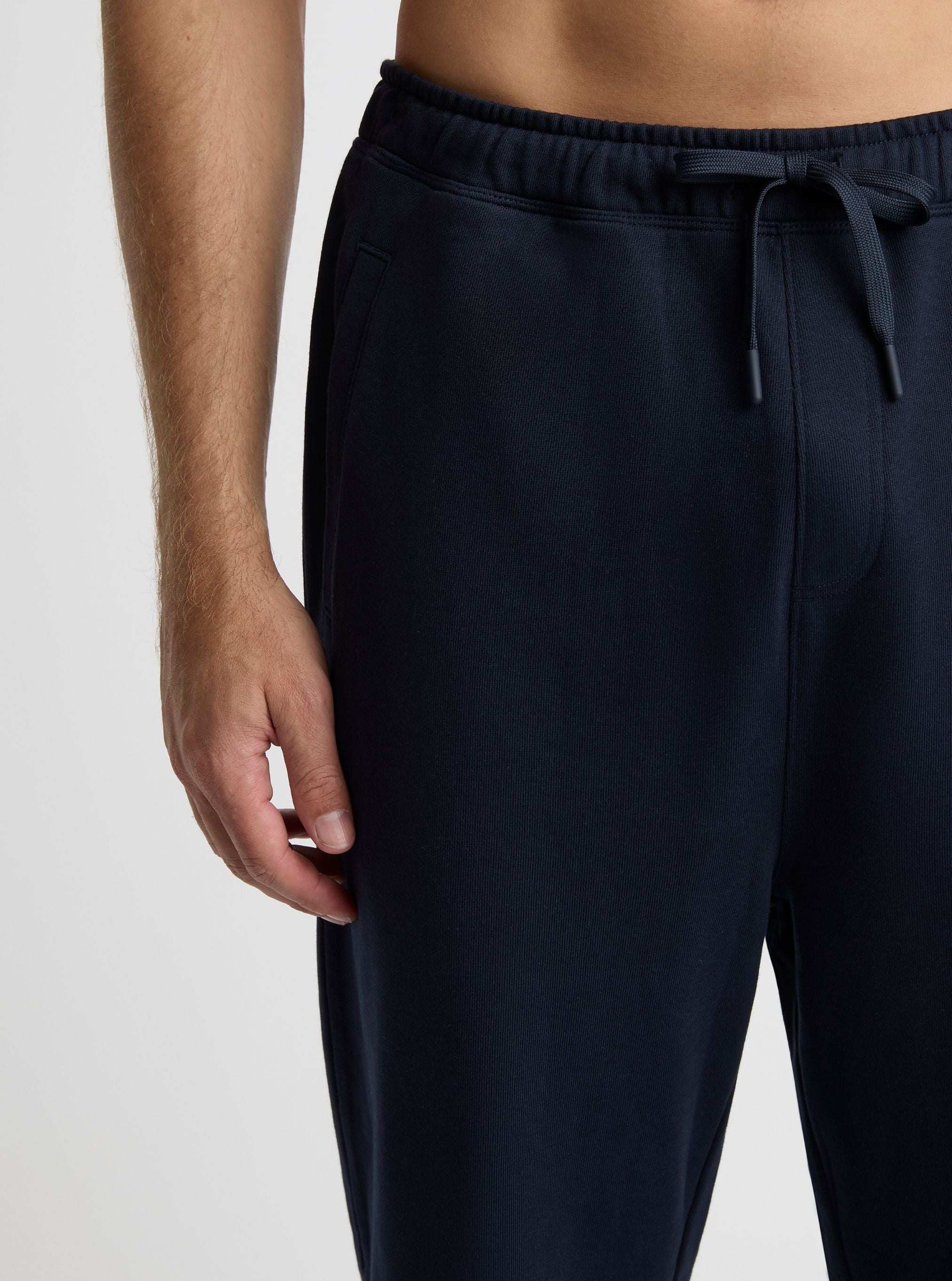 Navy|Broed is 6'1" and wearing a size L