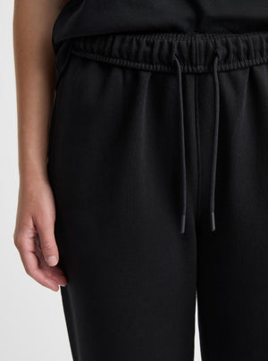 Black|Zenya is 5'10" and wearing a size S