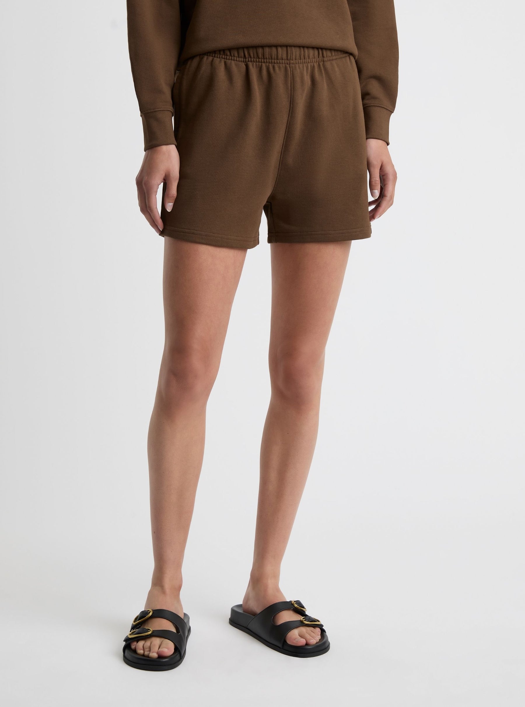 Coffee Brown|Amelia is 5'11" and wearing a size S