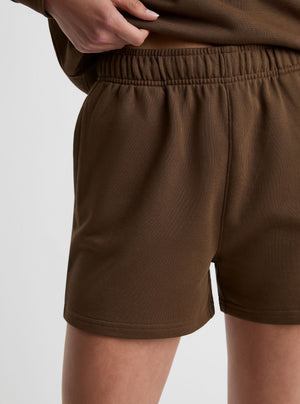 Coffee Brown|Amelia is 5'11" and wearing a size S