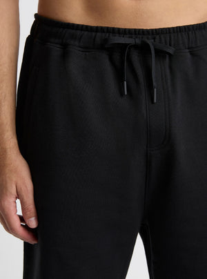 Black|Broed is 6'1" and wearing a size L