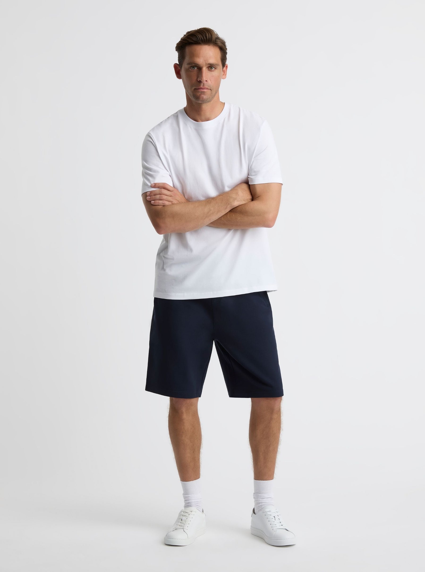 Navy|Broed is 6'1" and wearing a size L