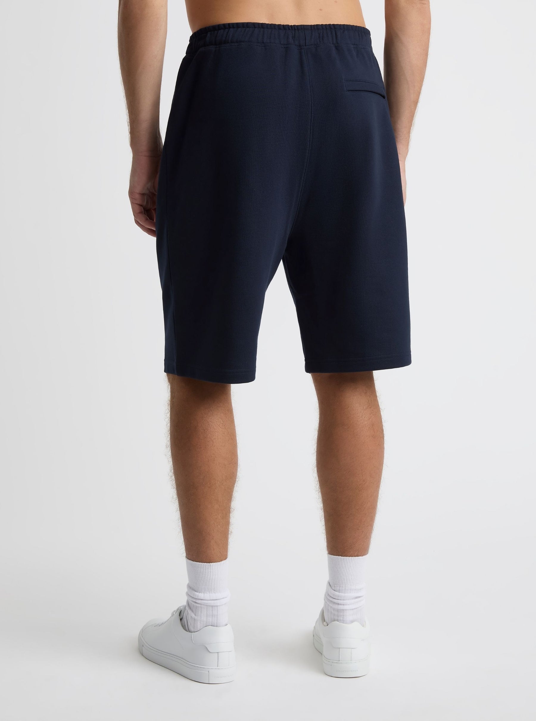 Navy|Broed is 6'1" and wearing a size L