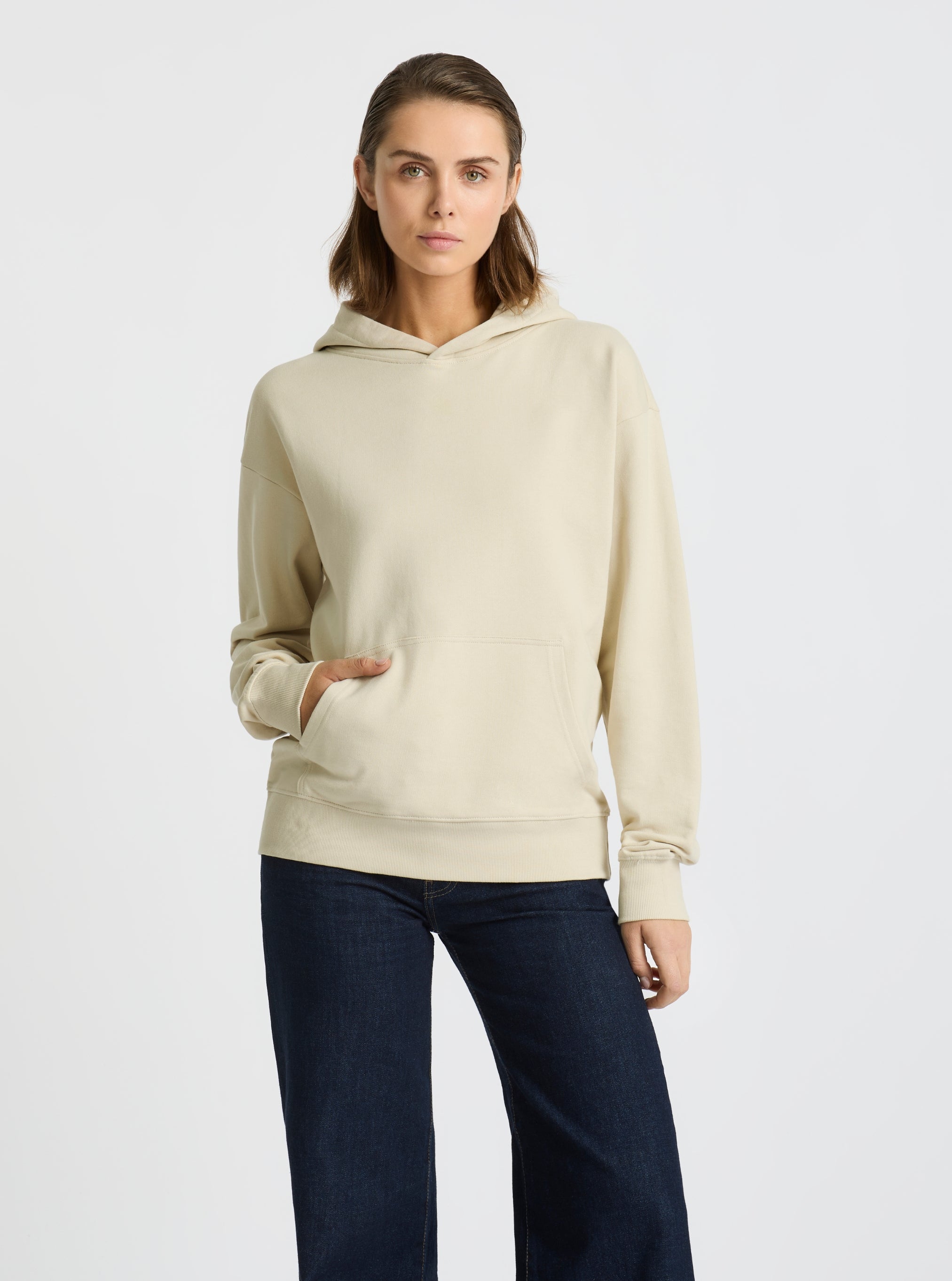 Ecru|Stas is 5'10" and wearing a size S